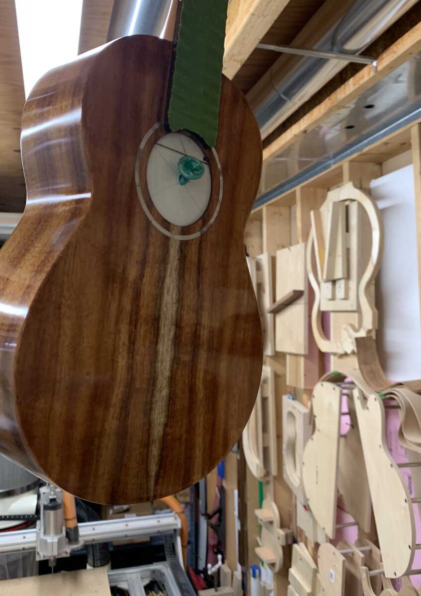 Model N OO Parlor — walnut