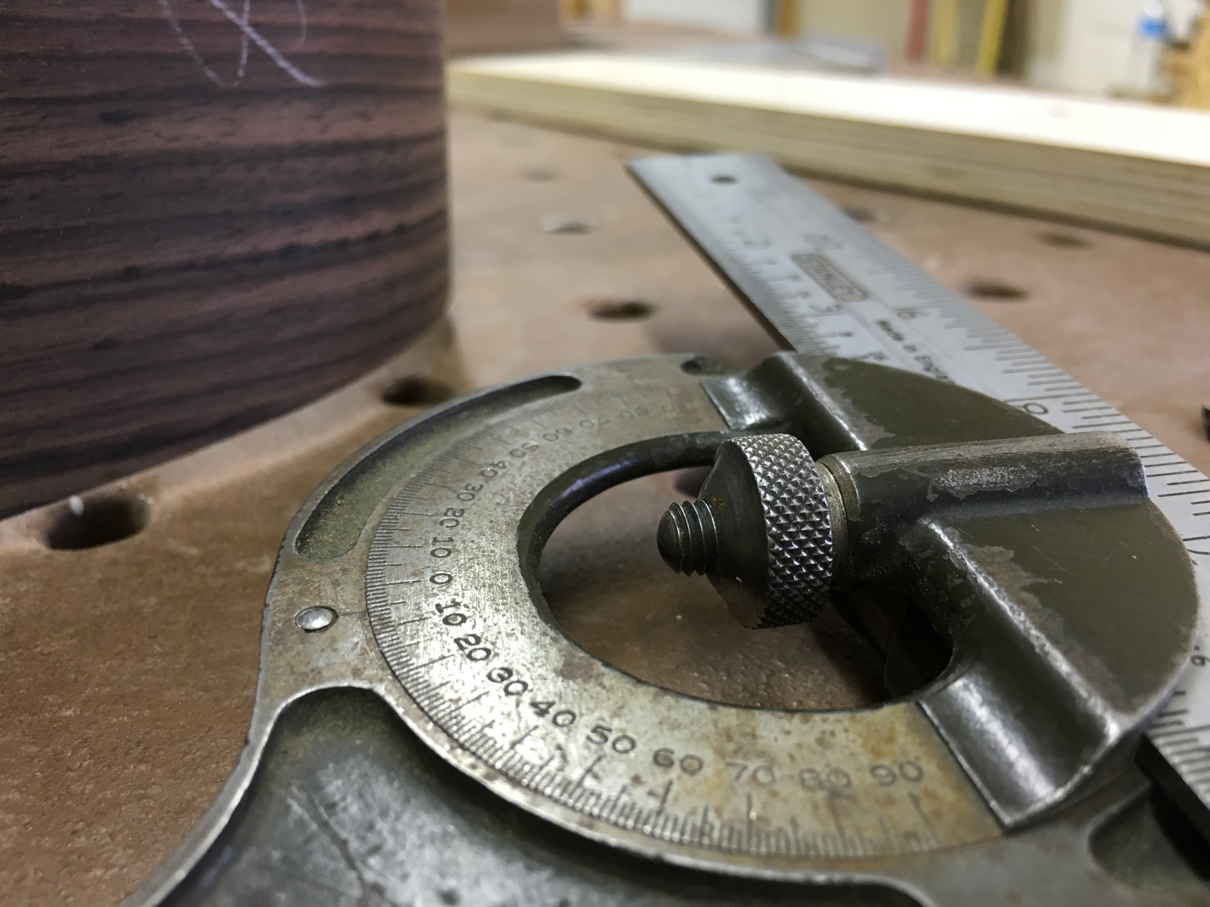 Dan spraying lacquer outdoors